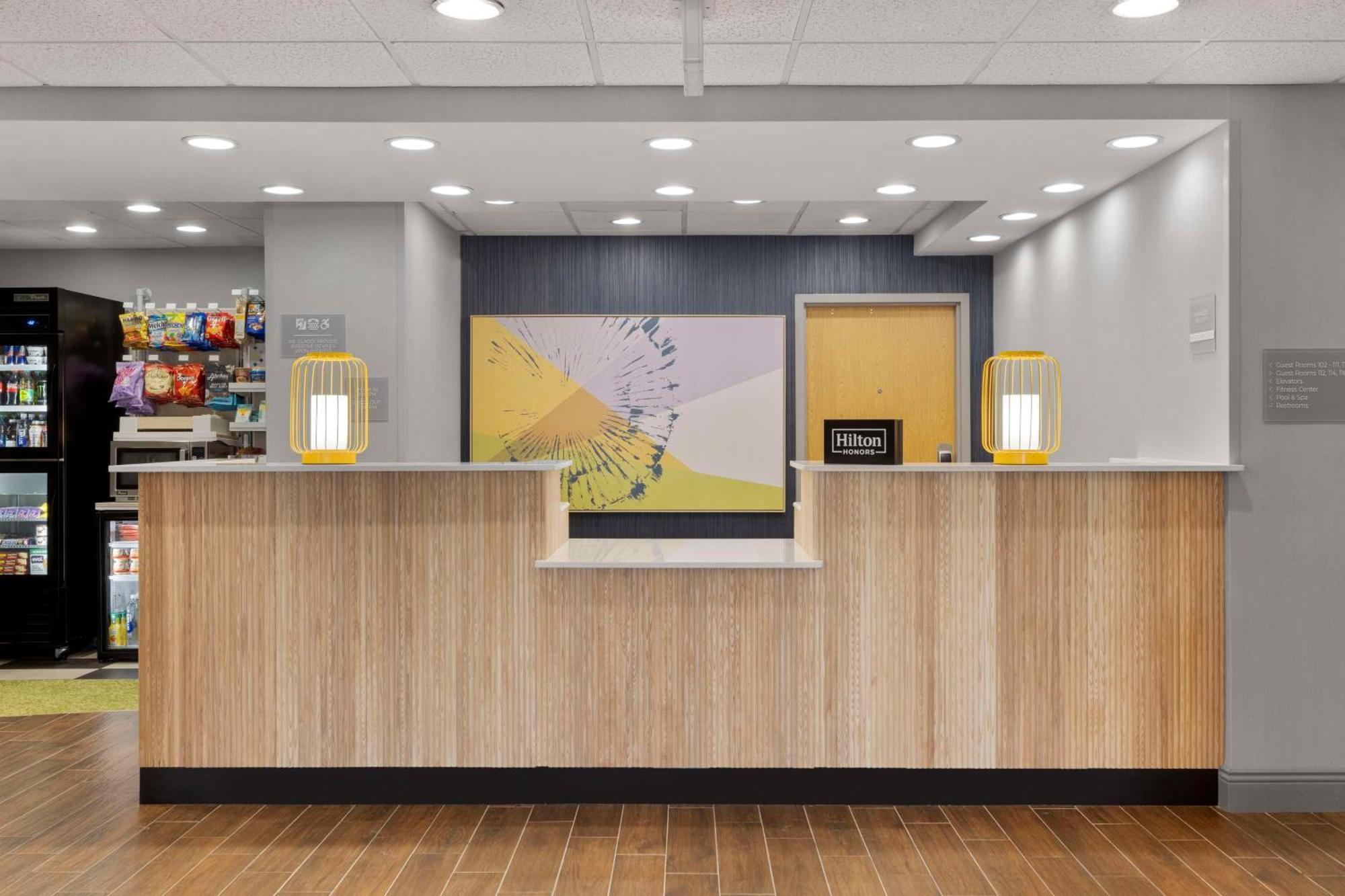 Spark By Hilton Newcomerstown Eksteriør bilde